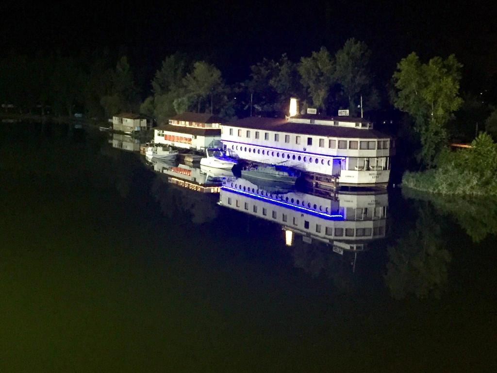 Botel Hotel Lisa, Budapest